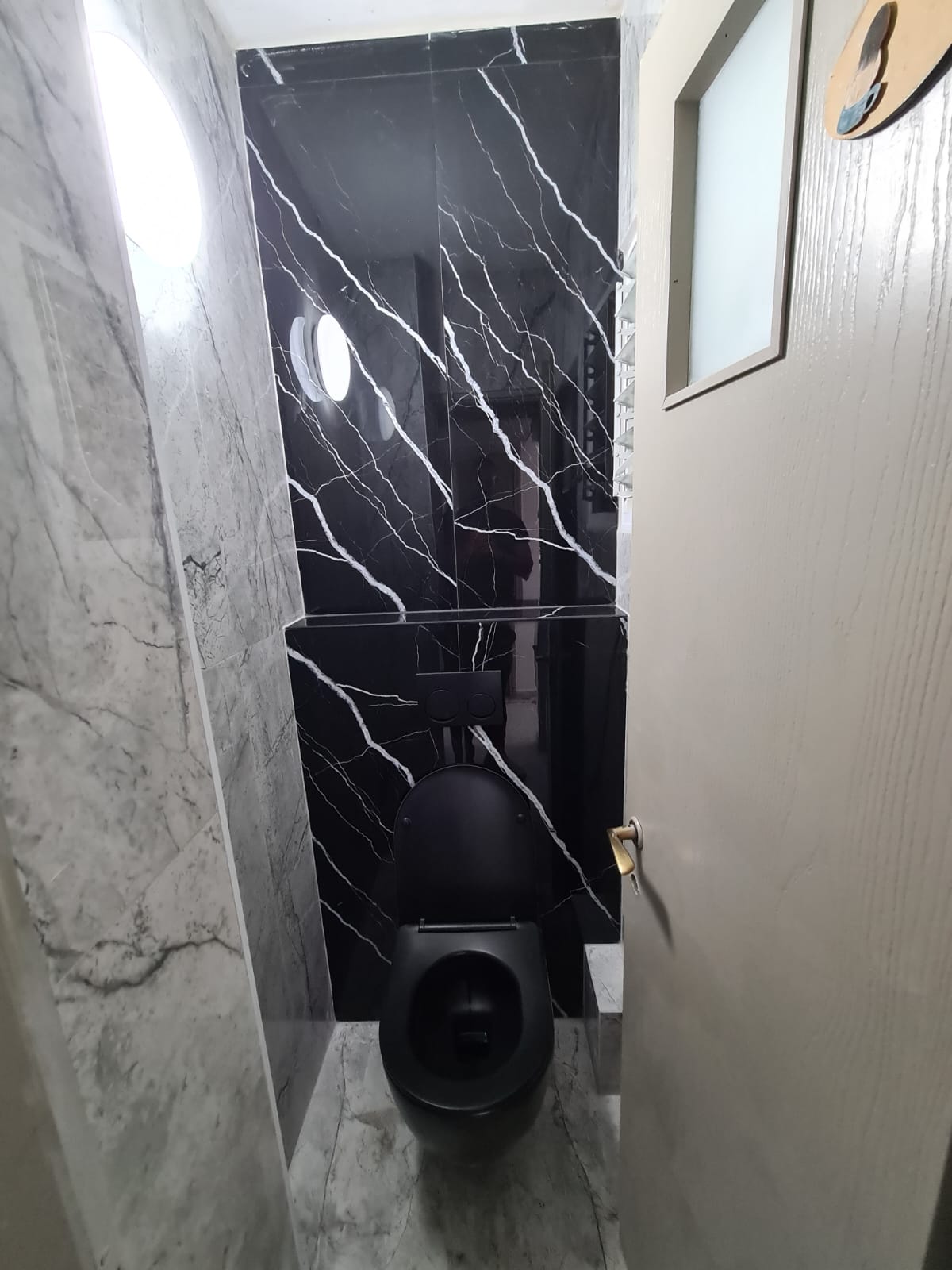  צביעה + שיפוץ חדרי אמבטיה